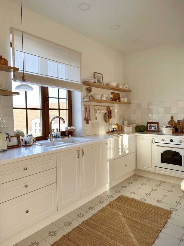 lựa chọn chất liệu miếng lót sàn bếp gạch cho căn hộ