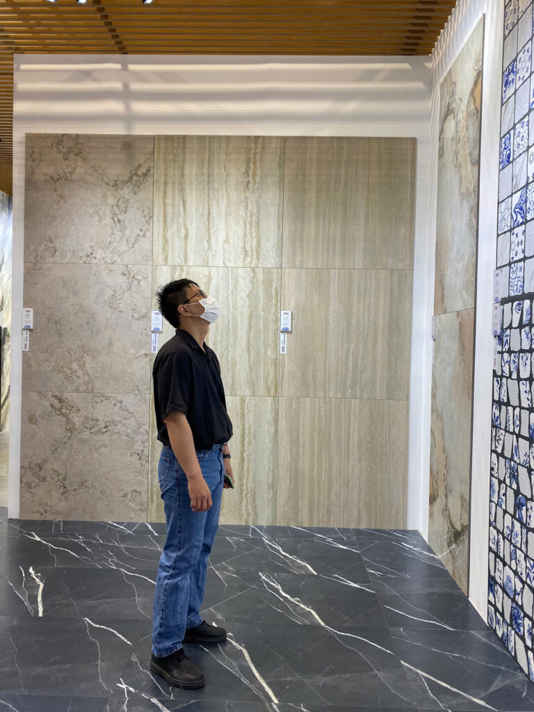 lựa chọn gạch ceramic phù hợp để phối màu nội thất rẻ đẹp luôn là bài toán khó 