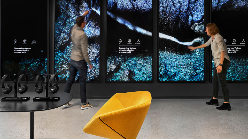 trải nghiệm khách hàng tại triển lãm