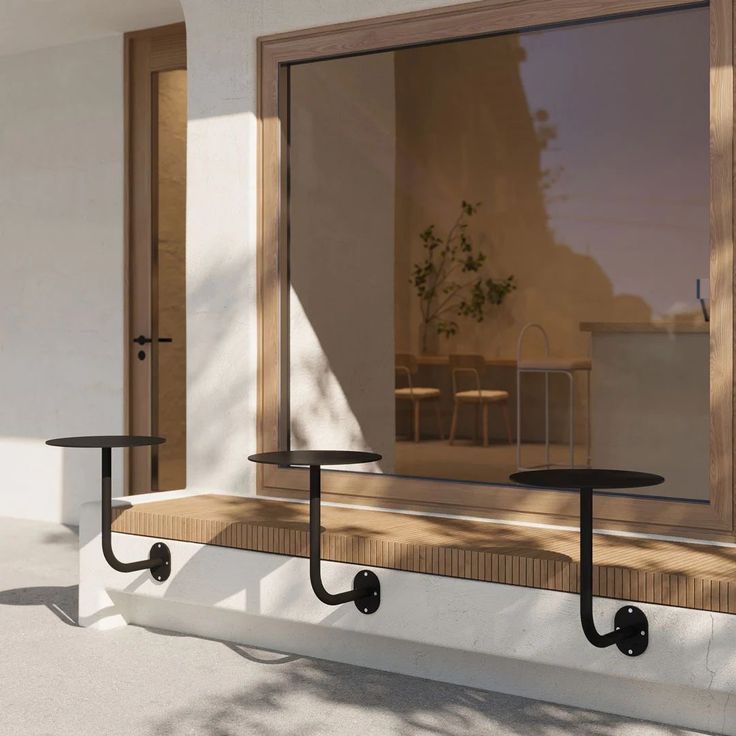 thiết kế cửa ngang dài cho quán cà phê