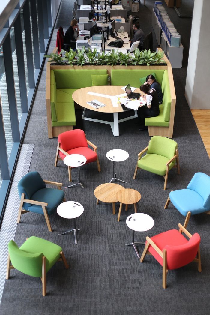 màu xanh thiết kế văn phòng 