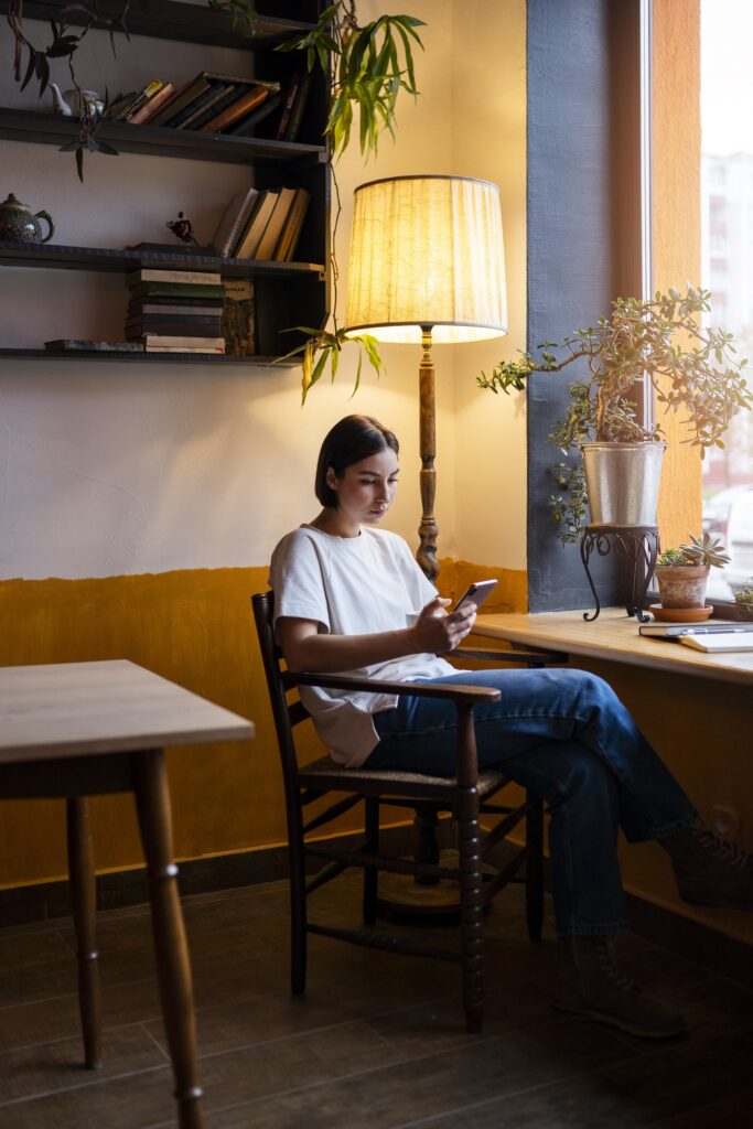 làm việc tại quán cà phê